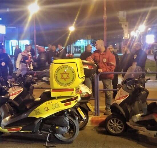 מגן דוד אדום טיפל בצעיר בן 24 שנפצע בינוני מירי זירת האירוע בעיר עכו