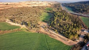 רשות העתיקות: דרך בת 2,000 שנה נחשפה באזור בית שמש | חברת גריפין צילום אוירי באדיבות רשות העתיקות