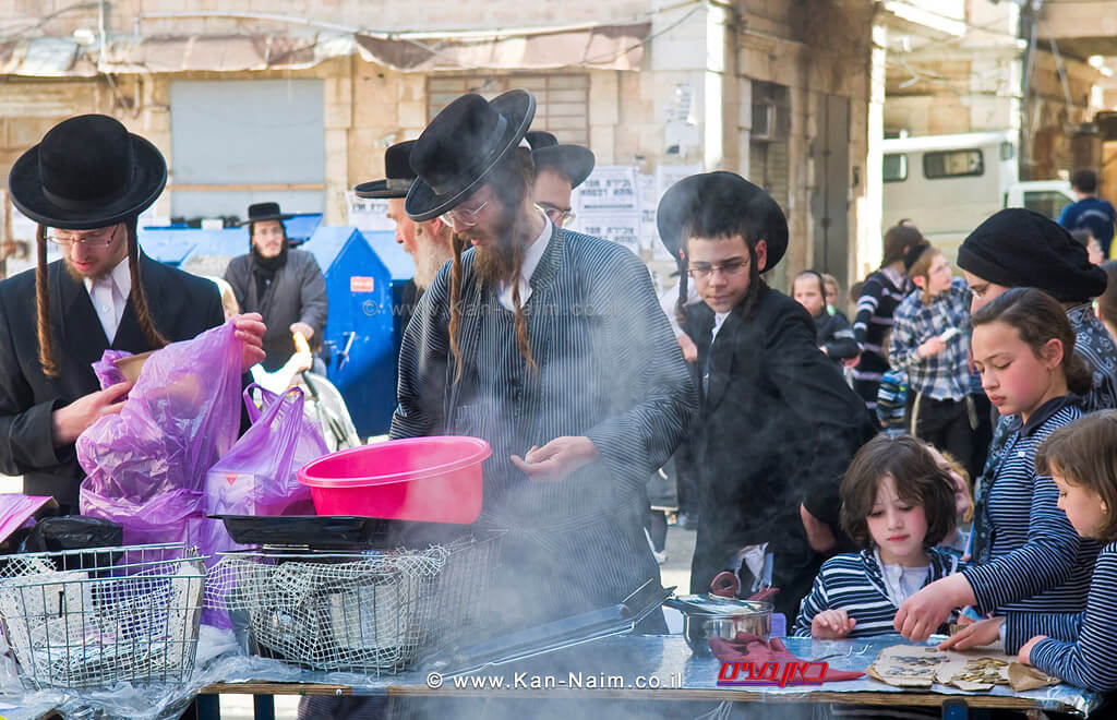 הגעלת הכלים; לקראת חג הפסח, כרוכה בסיכונים ובהם; שריפה וכוויות, מלאכת הביצוע למבוגרים בלבד | עיבוד צילום: שולי סונגו