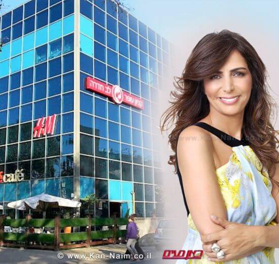 הזמרת עינת שרוף פותחת את 'אירועי קיץ 2017 בעיר חדרה' | צילום: אלה אוזן | עיבוד צילום: שולי סונגו ©