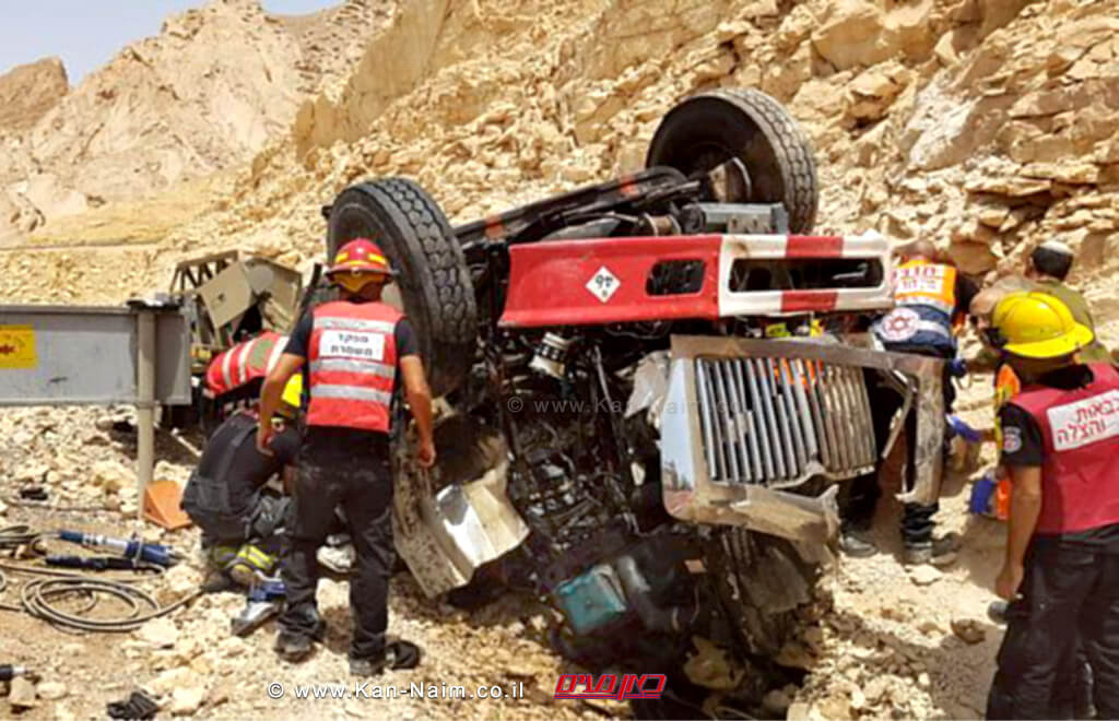 זירת התאונה באזור אילת בה נהרגו חייל סדיר וחייל מילואים | צילום: תיעוד מבצעי מדא