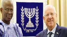 נשיא המדינה מר ראובן (רובי) ריבלין ושגריר גינאה מר אמרה קאמרה | צילום: מארק ניימן, לע"מ