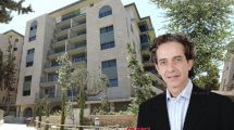 משנה למנכל חברת דרה | Dara קובי בן שמחון ברקע הדמיית דירות יוקרה בבוטיק נביאים בירושלים | הדמיה: סטודיו אנדו | עיבוד צילום: שולי סונגו ©