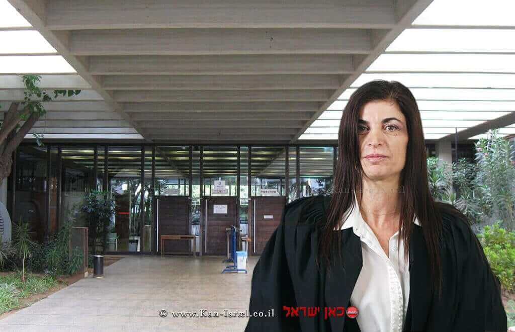 כבוד השופטת אורלי מור-אל בית משפט השלום בעיר תל אביב | הכניסה המערבית הפונה לכיכר המוזיאון | צילום רקע: ויקיפדיה | עיבוד צילום: שולי סונגו ©