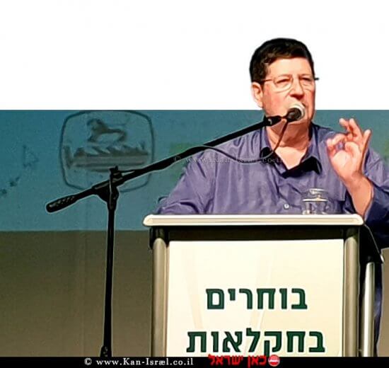 מזכל התנועה הקיבוצית ניר מאיר בכנס "בוחרים חקלאות" שאורגן על-ידי התאחדות חקלאי ישראל והמועצה האזורית מגידו | עיבוד צילום: שולי סונגו