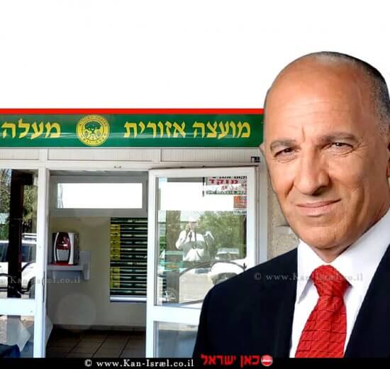 שמעון גואטה, ראש המועצה האזורית מעלה יוסף ברקע צשרד המועצה האזורית | צילום: יחצ | עיבוד צילום: שולי סונגו ©