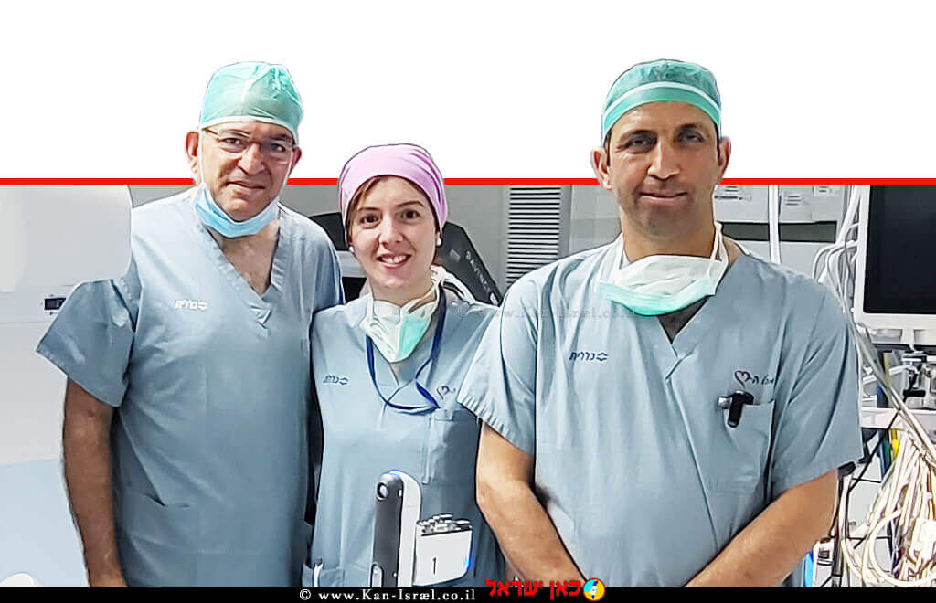 דר' יורם דקל וצוות חדר ניתוח מהמרכז רפואי כרמל שמבצעים ניתוחים באמצעות רובוט דה וינצ’י גרסת Xi לניתוחים רובוטית המתקדמת ​| צילום; אלי דדון© | עיבוד צילום: שולי סונגו©