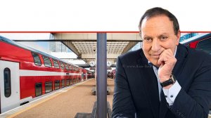 מיכאל מייקסנר מנכל רכבת ישראל ברקע: תחנת רכבת תל אביב | צילום: רכבת ישראל | עיבוד: שולי סונגו©