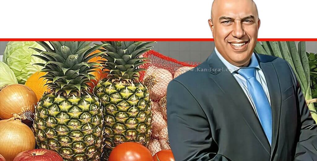 מנכ”ל משרד החקלאות וביטחון המזון, אורן לביא, חקלאות והשפעת "חרבות ברזל" זינוק בייבוא תוצרת טרייה לארץ | רקע בינה מלאכותית של Gemini Google דבורים | עיבוד: Photolab | עיבוד צילום: שולי סונגו ©