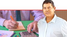 יניב ארד (49) רואה חשבון מתל אביב, מואשם בגניבת מיליון שקלים מ- 28 מלקוחותיו והעלמת הכנסות | הדמייה: בינה מלאכותית, 123rf-com | עיבוד: Photolab | עיבוד צילום: שולי סונגו ©