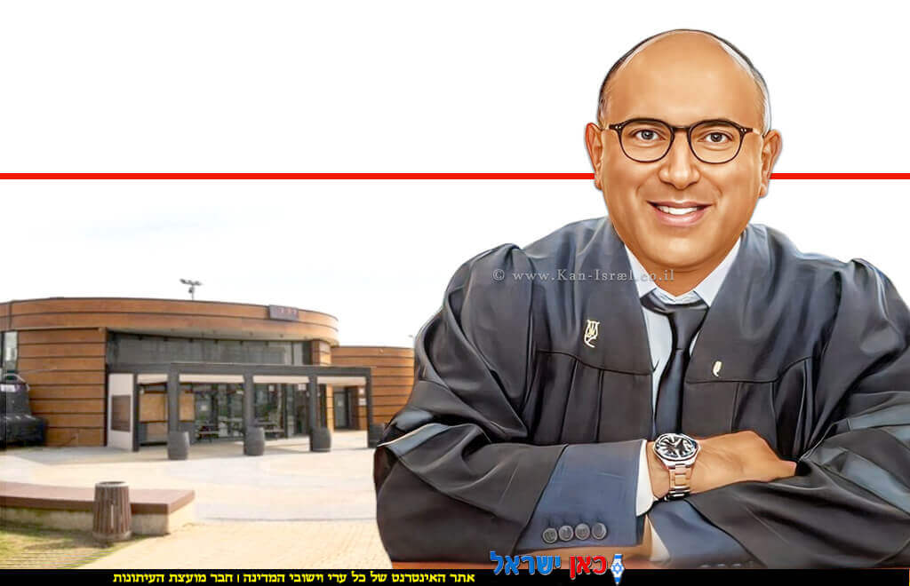 עורך הדין אורי ישראל פז, ברקע: מסעדת “סשה” בספורטק רעננה | צילום: רמי זרנגר, אסף חפץ | עיבוד: Photolab | עיבוד צילום: שולי סונגו © עורך הדין אורי ישראל פז, ברקע: מסעדת “סשה” בספורטק רעננה | צילום: רמי זרנגר, אסף חפץ | עיבוד: Photolab | עיבוד צילום: שולי סונגו ©