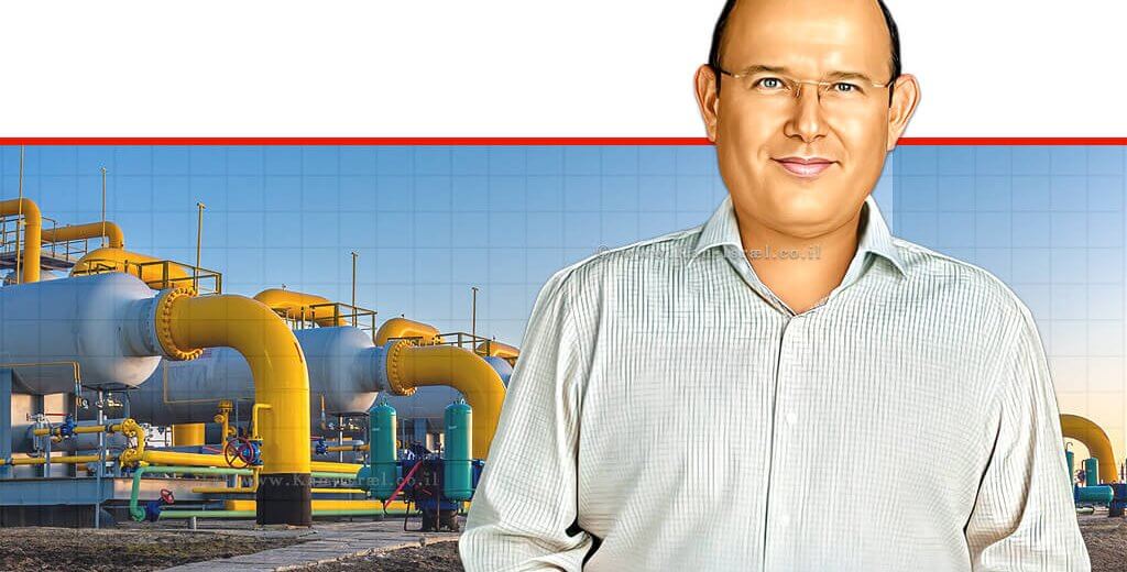 מנהל מרכז רפואי צפון (פוריה) ד”ר נועם יהודאי, צילום: מיכה בריקמן© ברקע: צנרת התחברות לרשת הגז הטבעי | בינה מלאכותית, 123rf-com | עיבוד: Photolab | עיבוד צילום: שולי סונגו ©