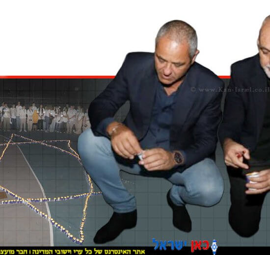 ראש עיריית חדרה (משמאל) ניר בן חיים וסגנו שלמה בוזגלו בטקס זיכרון לחיילי העיר במלאת שנתיים למלחמה | צילום דוברות | עיבוד צילום: שולי סונגו©