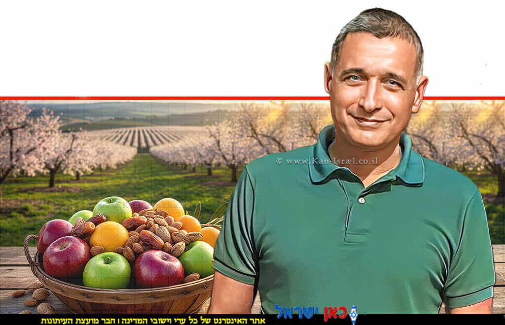 מנכ"ל ארגון מגדלי הפירות, ירון בלחסן ברקע סלסילת פירות טריים וצבעוניים תפוחים, תמרים ושקדים מטע ארץ-ישראלי פורח | הדמייה של בינה מלאכותית של Gemini Google | עיבוד צילום: שולי סונגו©