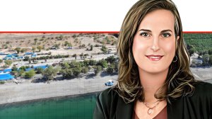 דנה בכר, מנהלת איגוד ערים כינרת | צילום: אורלי אייל | צילום רחפן - חוף גופרה | צילום: איגוד ערים כינרת | עיבוד: Photolab | עיבוד צילום: שולי סונגו©
