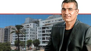 עורך דין יעקב אטרקצ'י מנכ"ל אאורה ברקע אכלוס פרויקט “אאורה סיטי חדרה” 460 יח״ד במרכז העיר | צילום: אאורה | עיבוד: Photolab | עיבוד צילום: שולי סונגו©