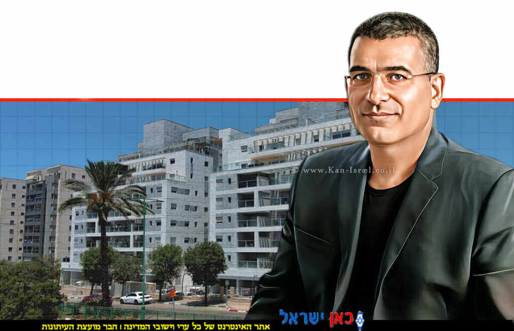 עורך דין יעקב אטרקצ'י מנכ"ל אאורה ברקע אכלוס פרויקט “אאורה סיטי חדרה” 460 יח״ד במרכז העיר | צילום: אאורה | עיבוד: Photolab | עיבוד צילום: שולי סונגו©