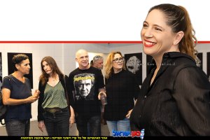 צלמת ויוצרת הילה עמנואל עם טל גורדון, אריאל הורוביץ, תמר גלעדי ורונית שחר לין ממרן | עיבוד: Gemini Google | עיצוב: שולי סונגו©