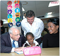זאב בוים השר לקליטת עלייה; העיר חדרה בעלייה