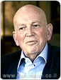 מנכ
