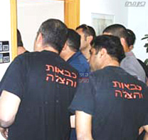 מחריף מאבק כבאי אזור השרון הדורשים שכרם