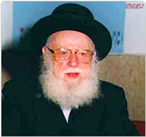 הרב אברהם שפירא הובא למנוחות בהר הזיתים בליווי עשרות אלפים