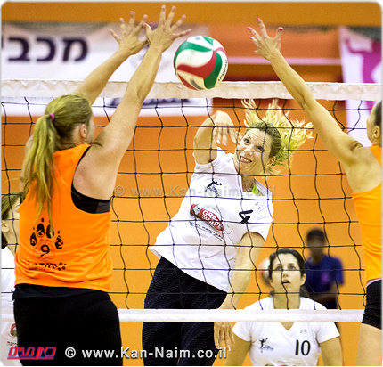 כדורשת: מכבי דורה כפר סבא, זכתה ב-אליפות המדינה, לעיני 1,000 צופים ברעננה